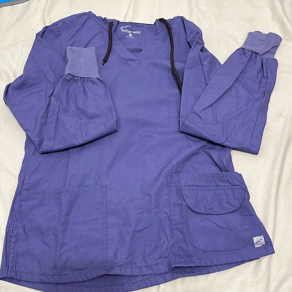 Buttersoft scrub top